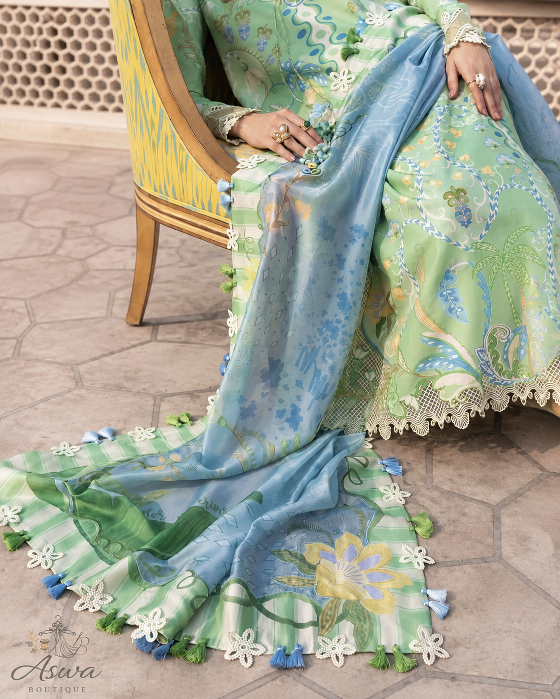 Floral printed suit with lace detailing